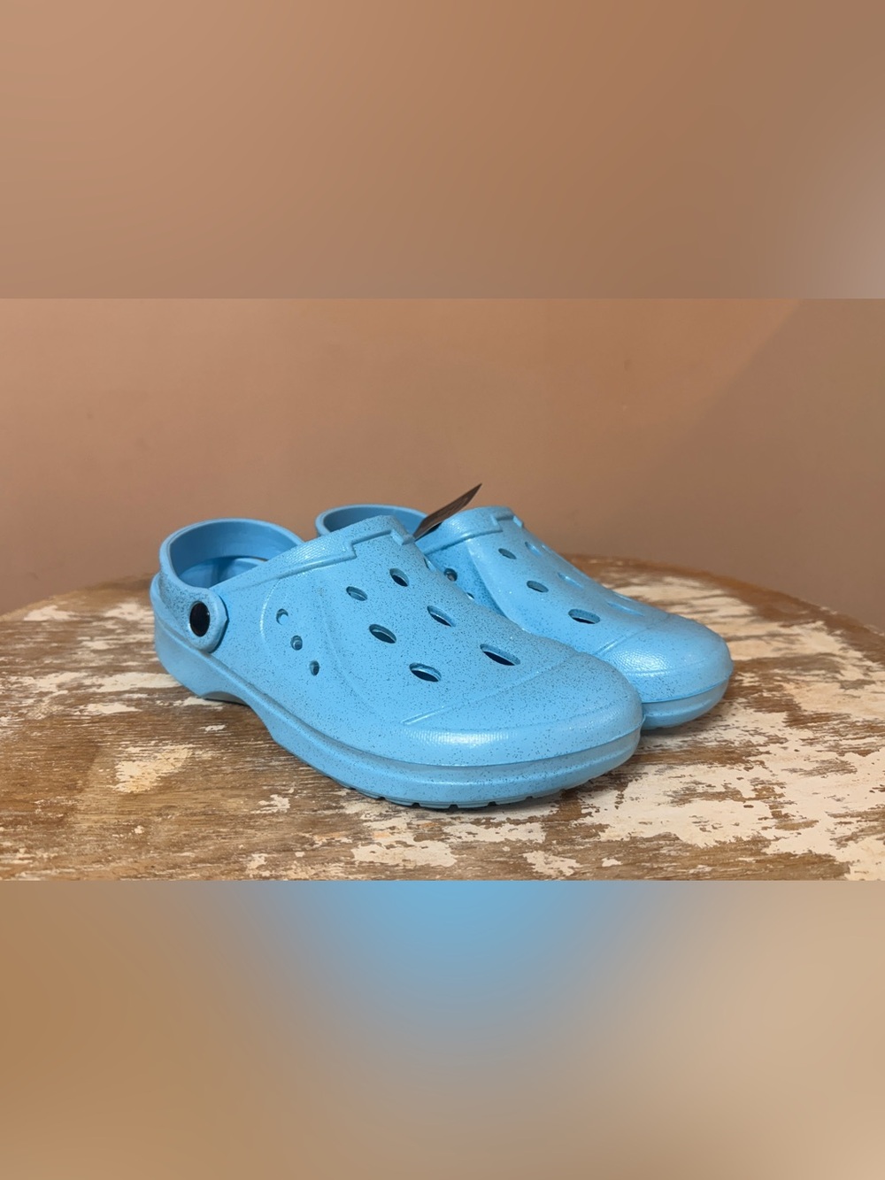 NWT Cindy Claire Light Blue Slip-On Clogs